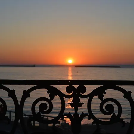Ayenac Apartment *