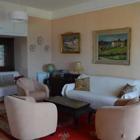Ayenac Apartment *