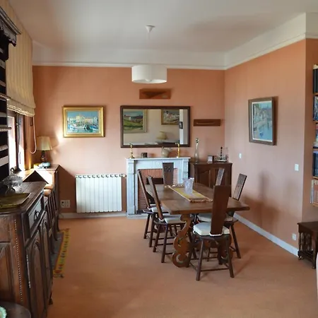 Ayenac Apartment *